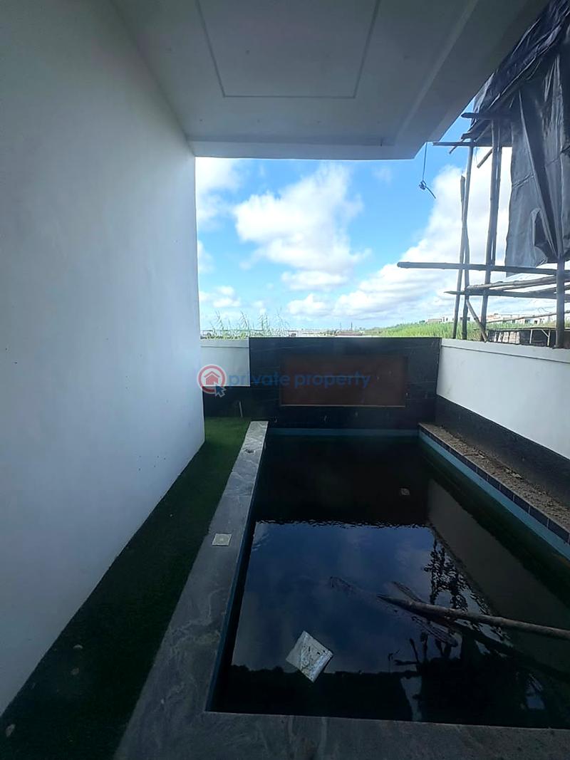 5 bedroom House For Sale Lekki Lagos - 1