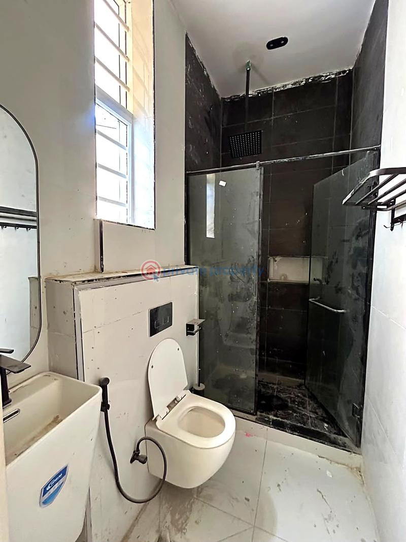 5 bedroom House For Sale Lekki Lagos - 3