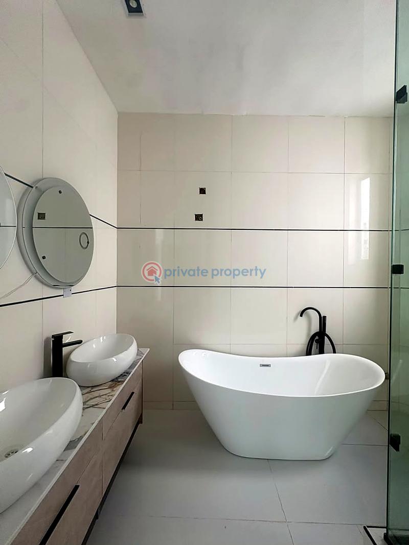 5 bedroom House For Sale Lekki Lagos - 2