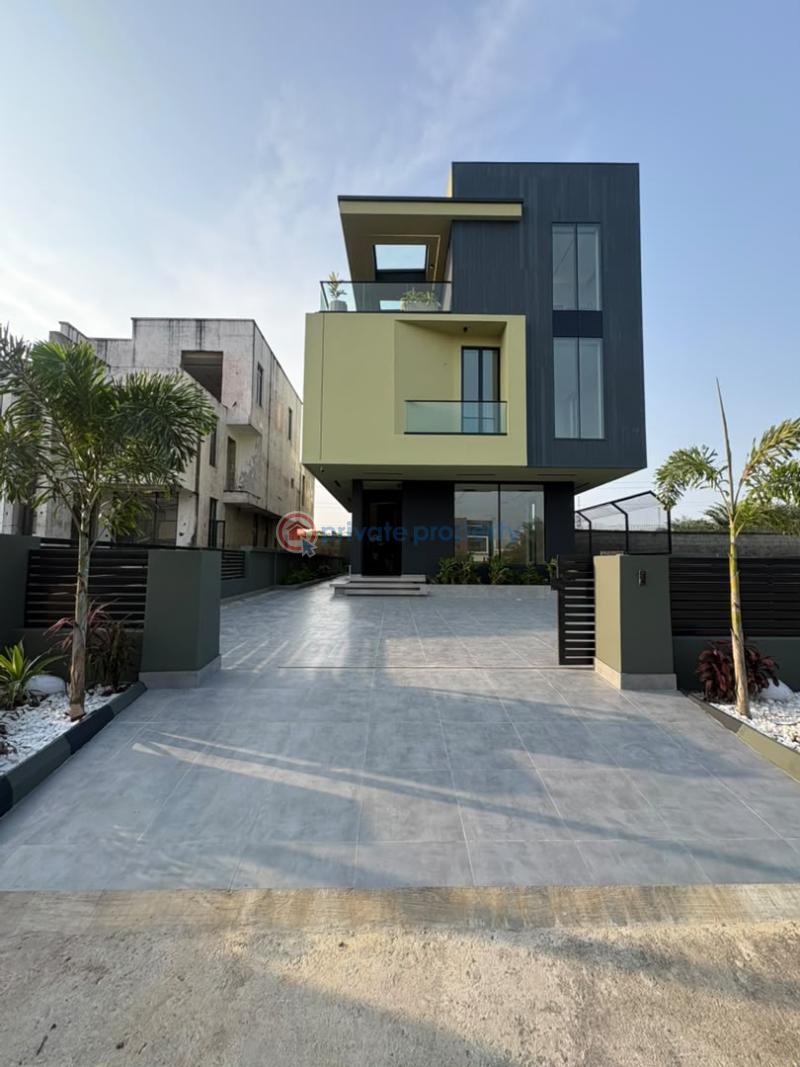 5 bedroom Detached Duplex For Sale Lekki Lagos - 1
