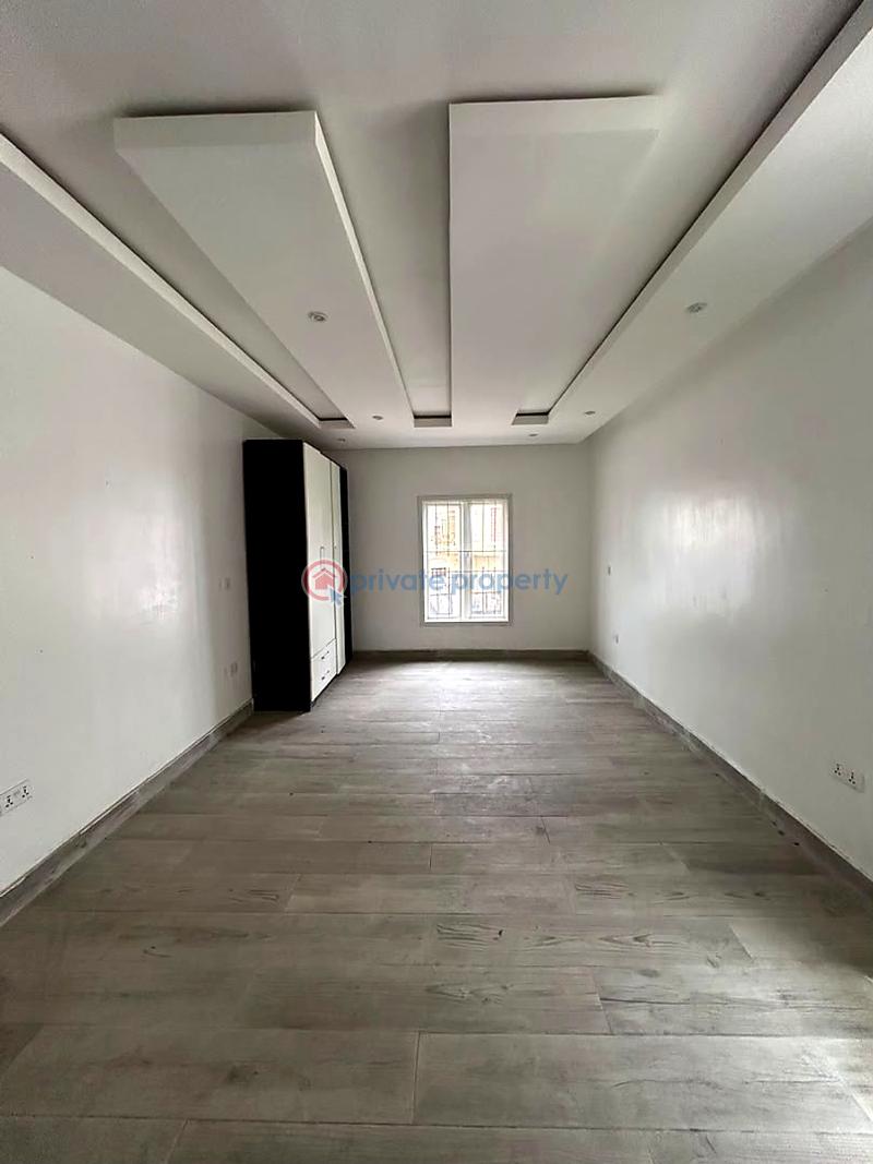 5 bedroom House For Sale Lekki Lagos - 3