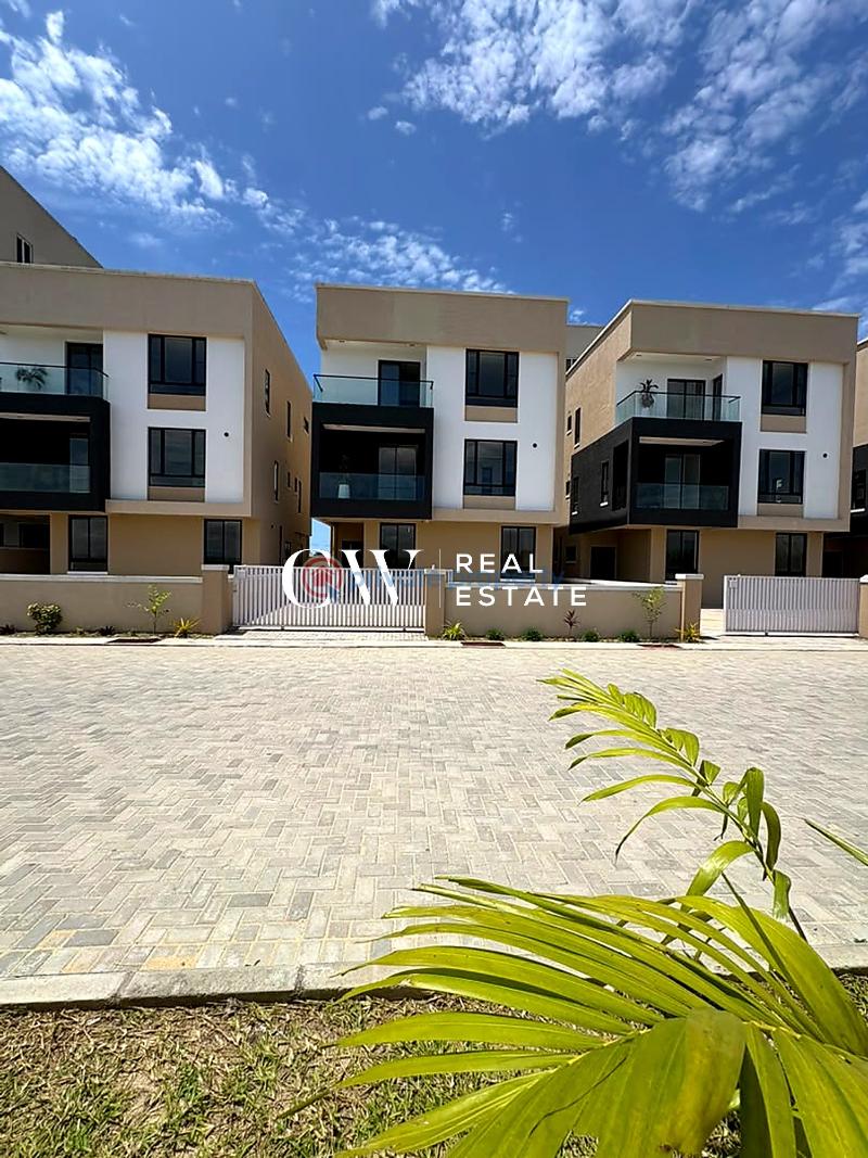 5 bedroom House For Sale Light Lekki Lagos - 0