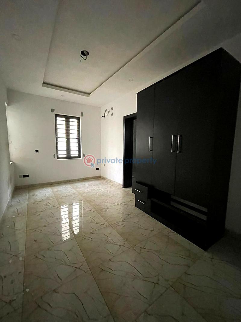 5 bedroom House For Rent Lekki Lagos - 3