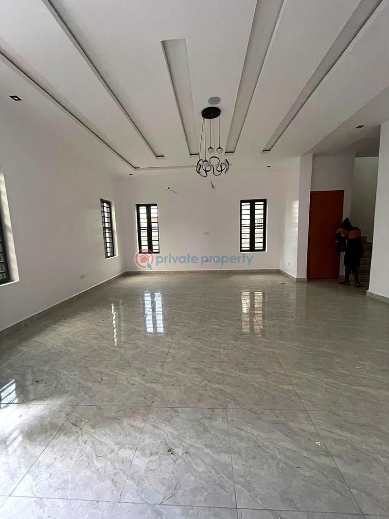 5 bedroom House For Rent Lekki Lagos - 2