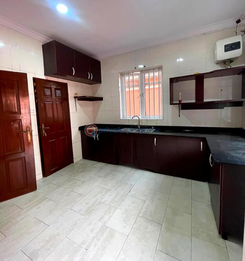 5 bedroom House For Rent Lekki Phase 1 Lagos - 4
