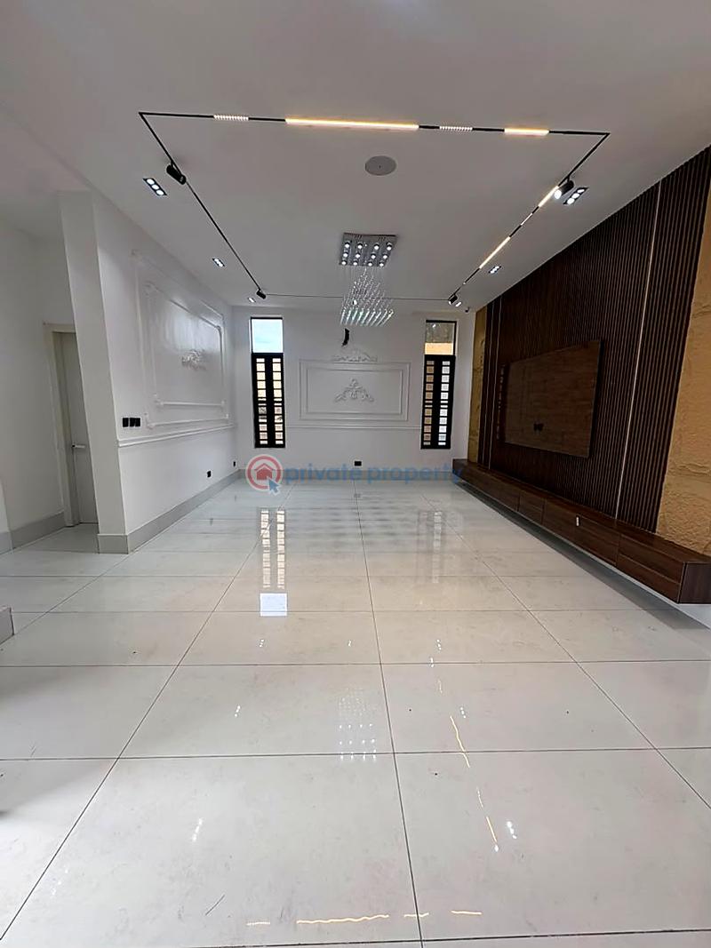5 bedroom House For Sale Lekki Lagos - 1