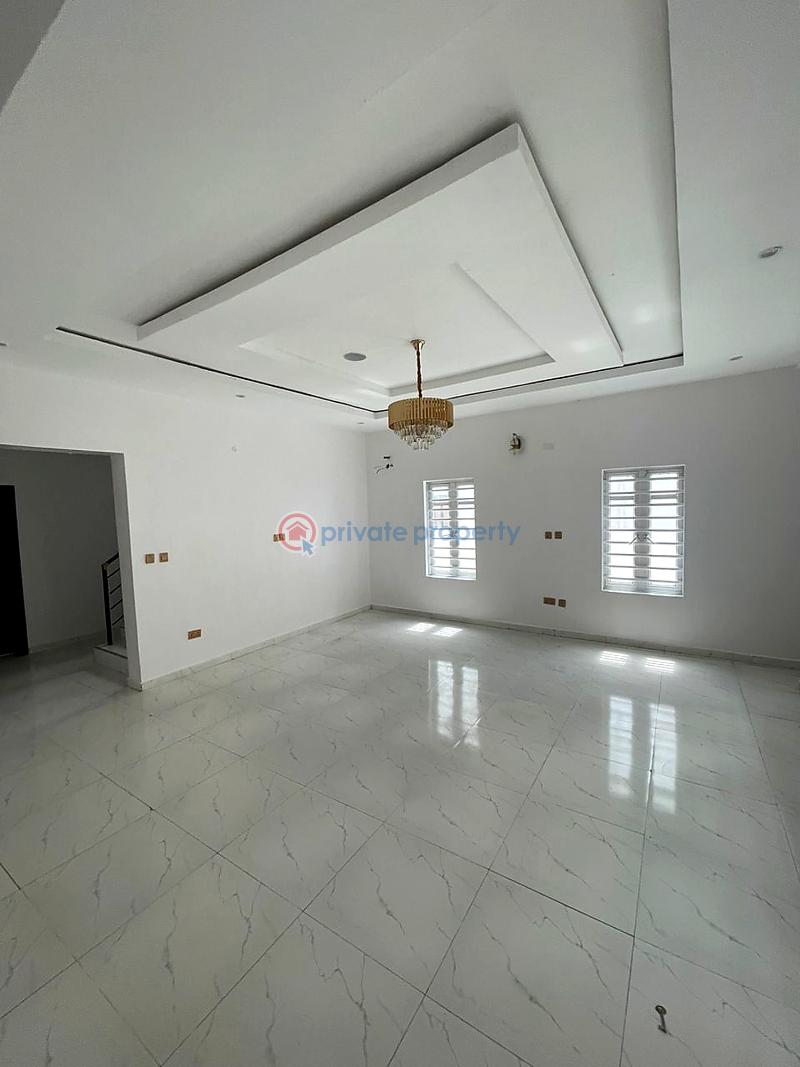 5 bedroom House For Sale Lekki Lagos - 1