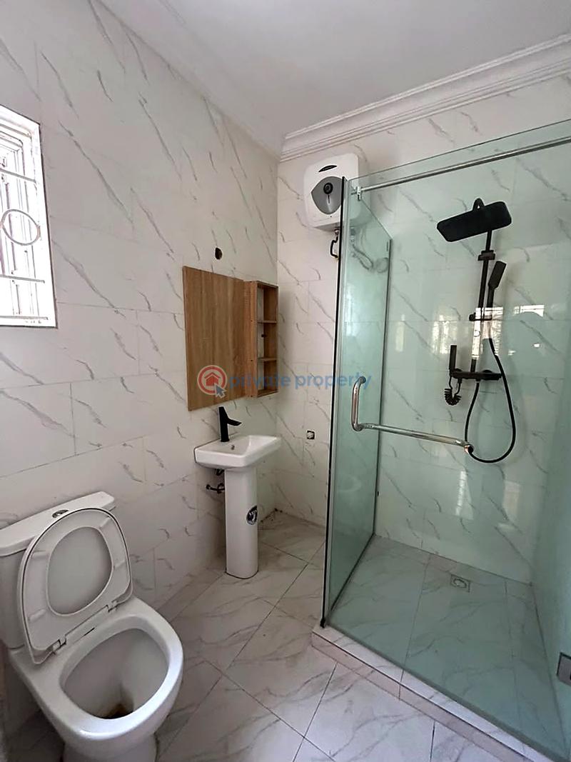 5 bedroom House For Rent Lekki Lagos - 5