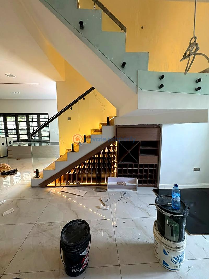 5 bedroom House For Rent Lekki Lagos - 5