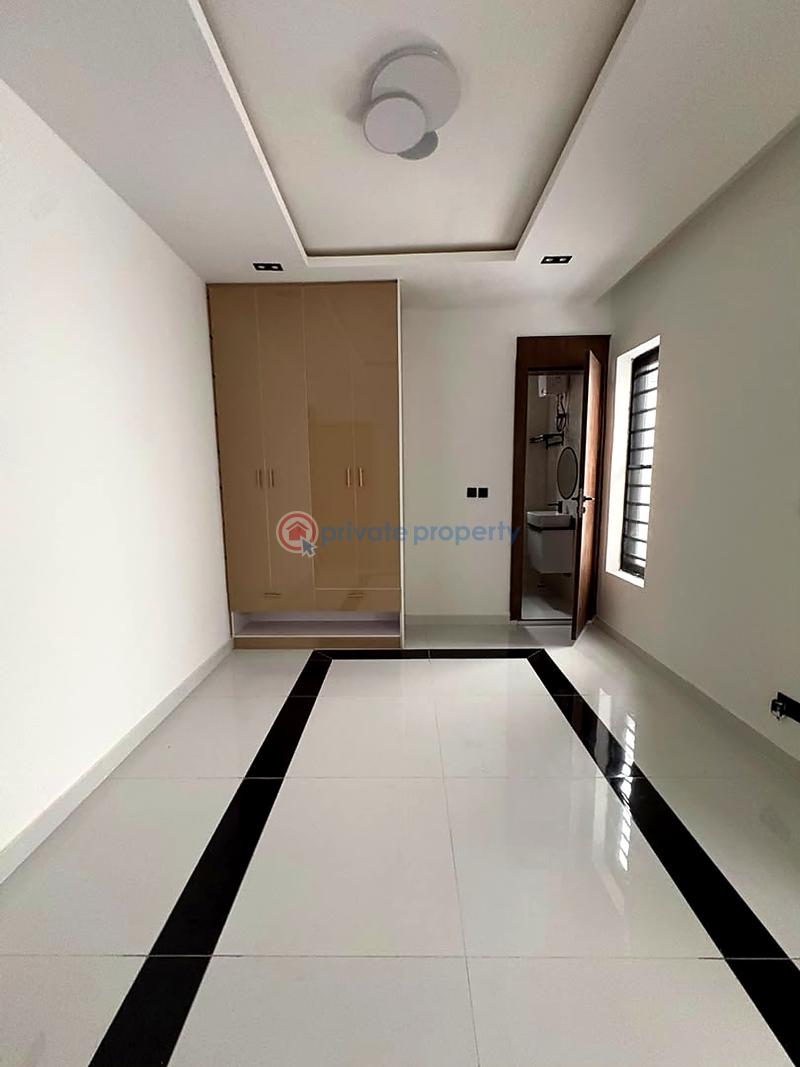 5 bedroom House For Sale Lekki Lagos - 4
