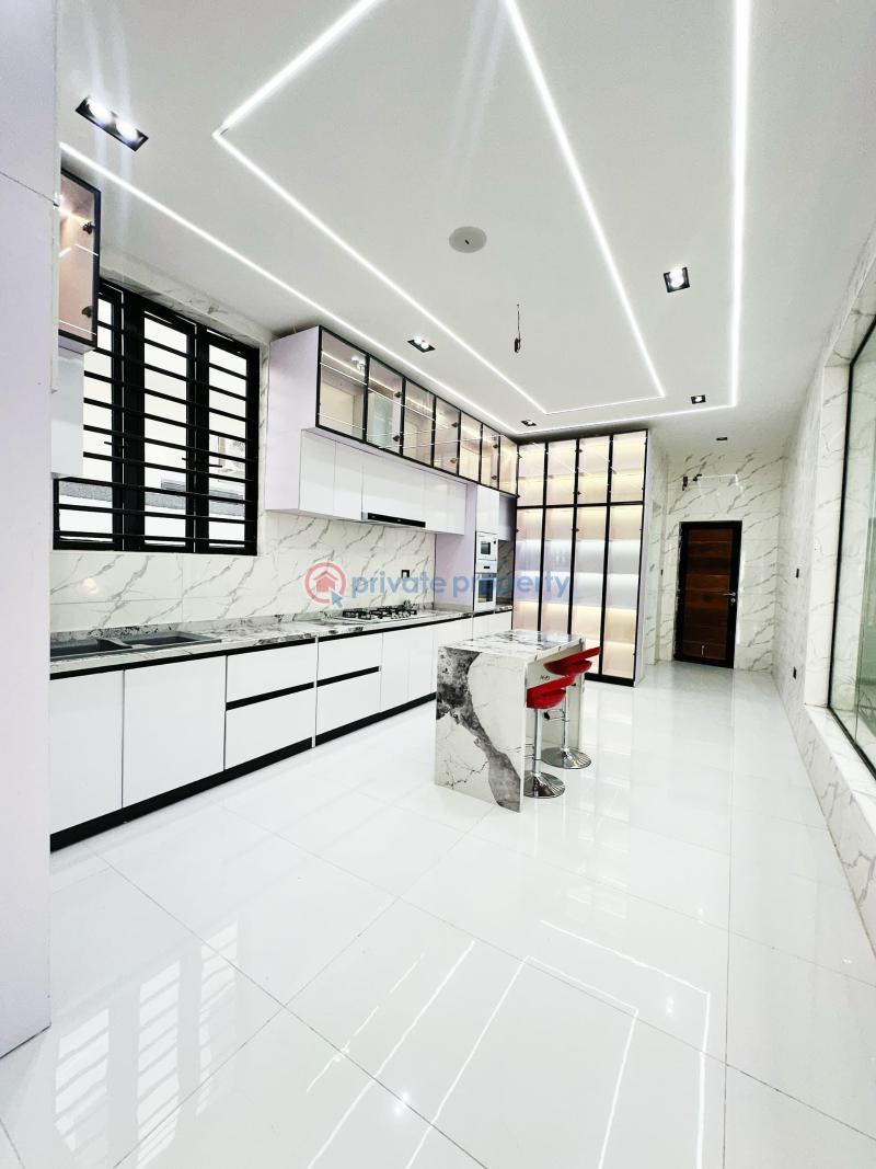 5 bedroom House For Sale Lekki Lagos - 2
