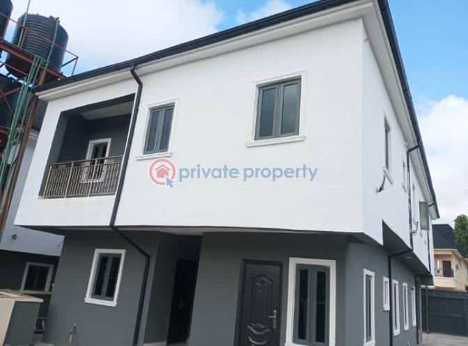 5 bedroom detached  duplex insuit with overhead tank.in a well secured estate - 4 5 bedroom Duplex For Sale Wtc Estate Enugu Area  - 4