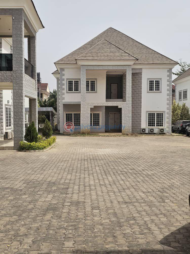 5 bedroom Detached Duplex For Sale In An Estate In Maitama / Abuja Maitama Abuja Phase 1 