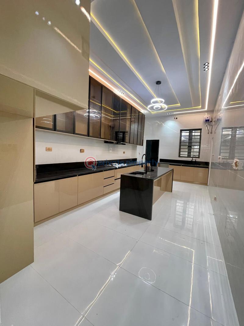 5 bedroom Detached Duplex For Sale Monastery Road Sangotedo Lagos - 10