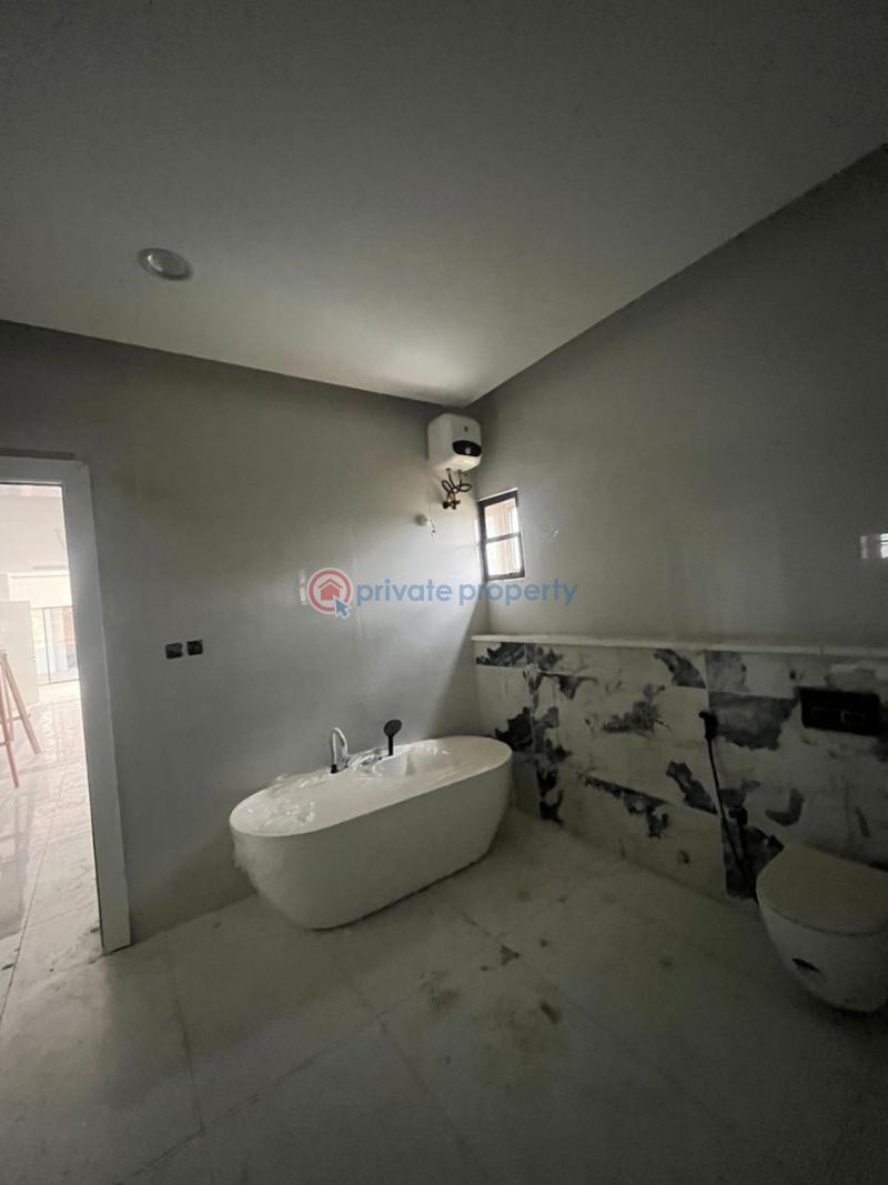 5 bedroom Detached Duplex For Sale Guzape Abuja Phase 1  - 5