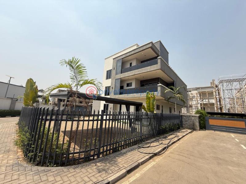 5 bedroom Detached Duplex For Sale Wuye Abuja Phase 2  - 1