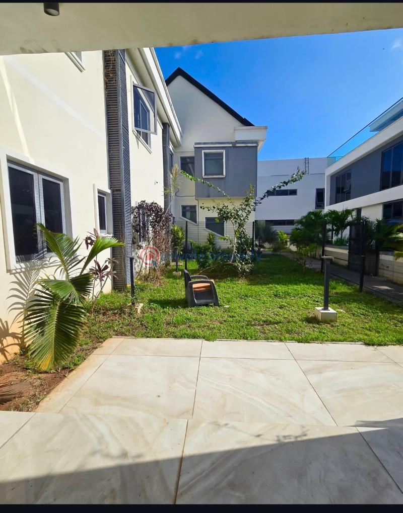 5 bedroom Detached Duplex For Sale Ikate Lekki Lagos Lekki Phase 1 Lagos - 9