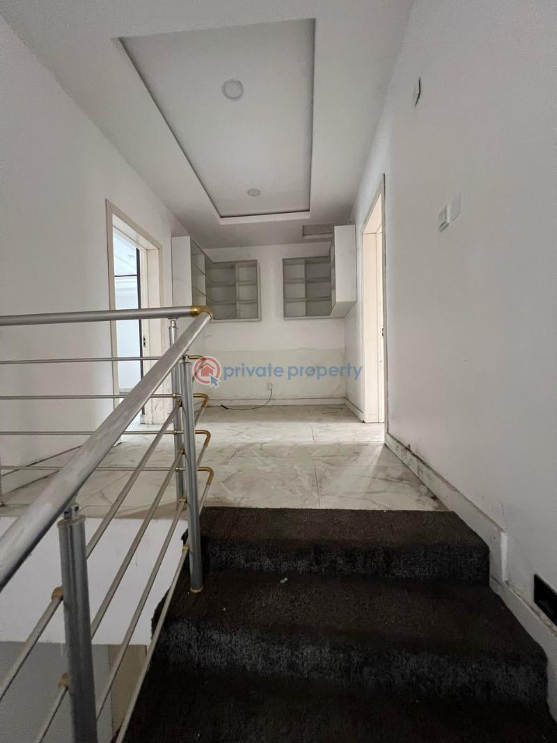 5 bedroom Flat & Apartment For Rent Ologolo Lekki Lagos - 6