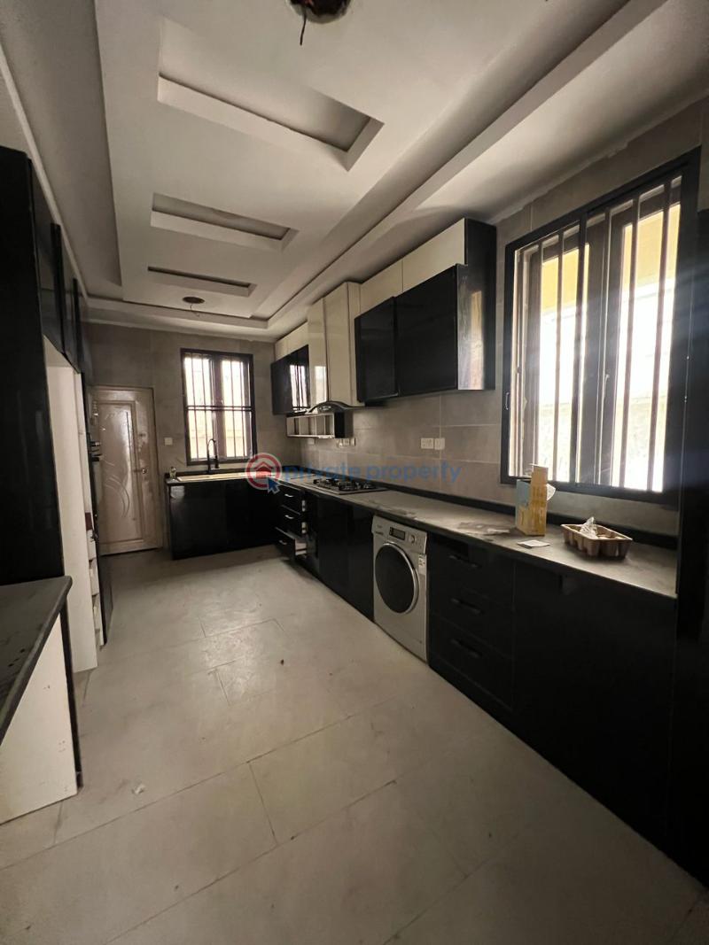 5 bedroom Flat & Apartment For Rent Ologolo Lekki Lagos - 3