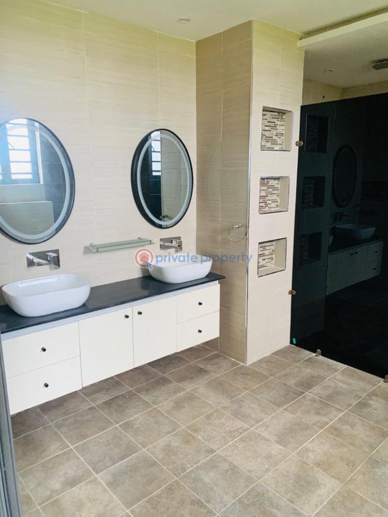 5 bedroom Detached Duplex For Sale In A Lovely Secures Estate Osapa Lekki Lagos - 3