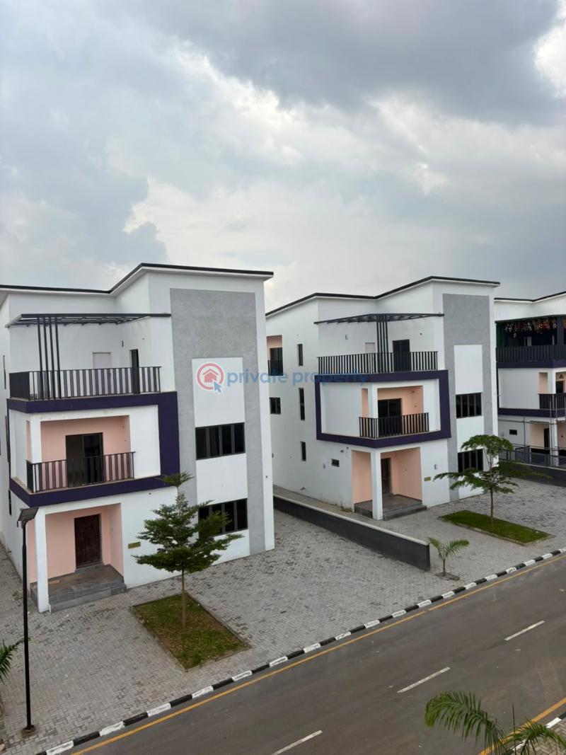 5 bedroom Detached Duplex For Sale Apo Dutse Apo Abuja Phase 2  - 2