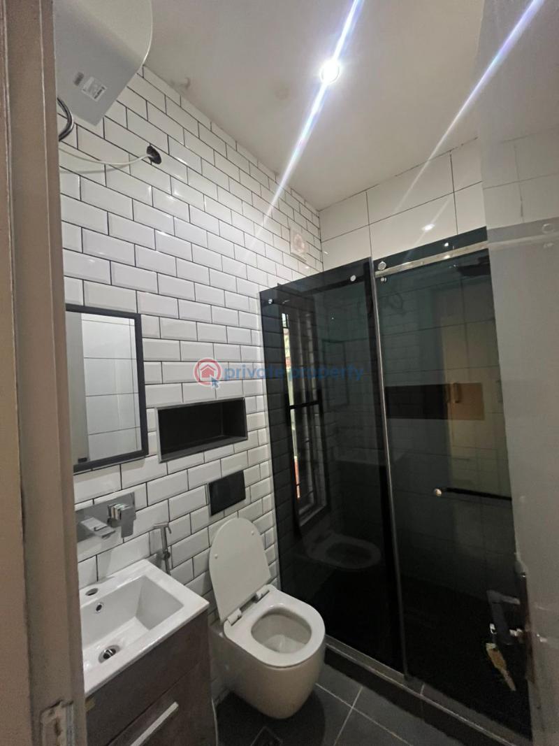 5 bedroom Detached Duplex For Sale Guzape Abuja Phase 1  - 4