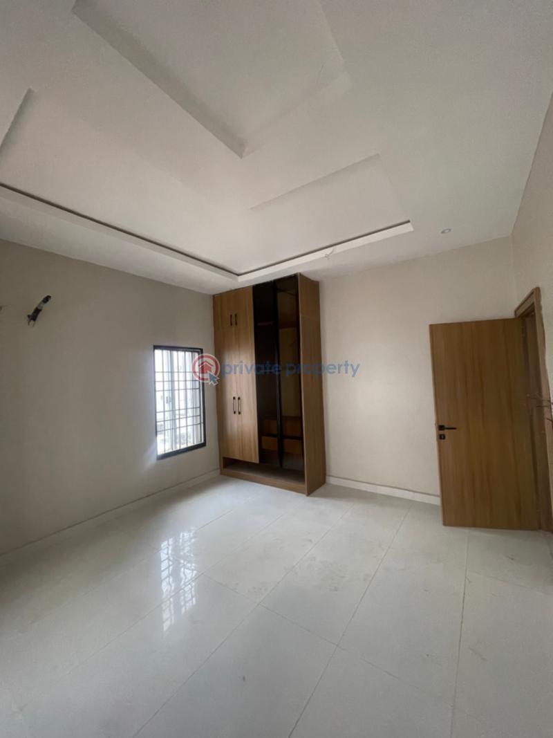 5 bedroom Detached Duplex For Sale Jahi Abuja Phase 2  - 4