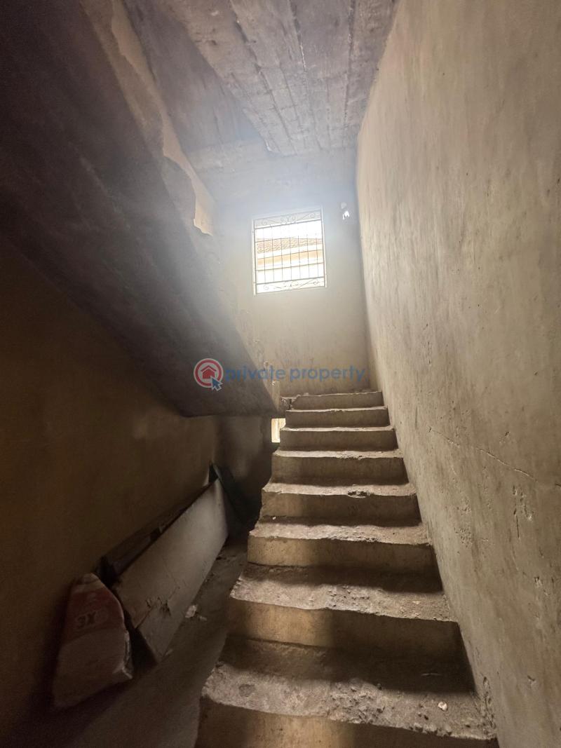 5 bedroom Detached Duplex For Sale Gaduwa Abuja Phase 2  - 3