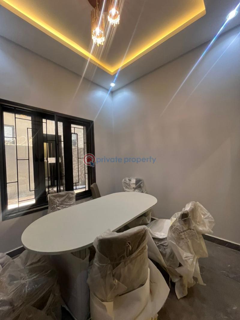 5 bedroom Detached Duplex For Sale Guzape Abuja Phase 1  - 1