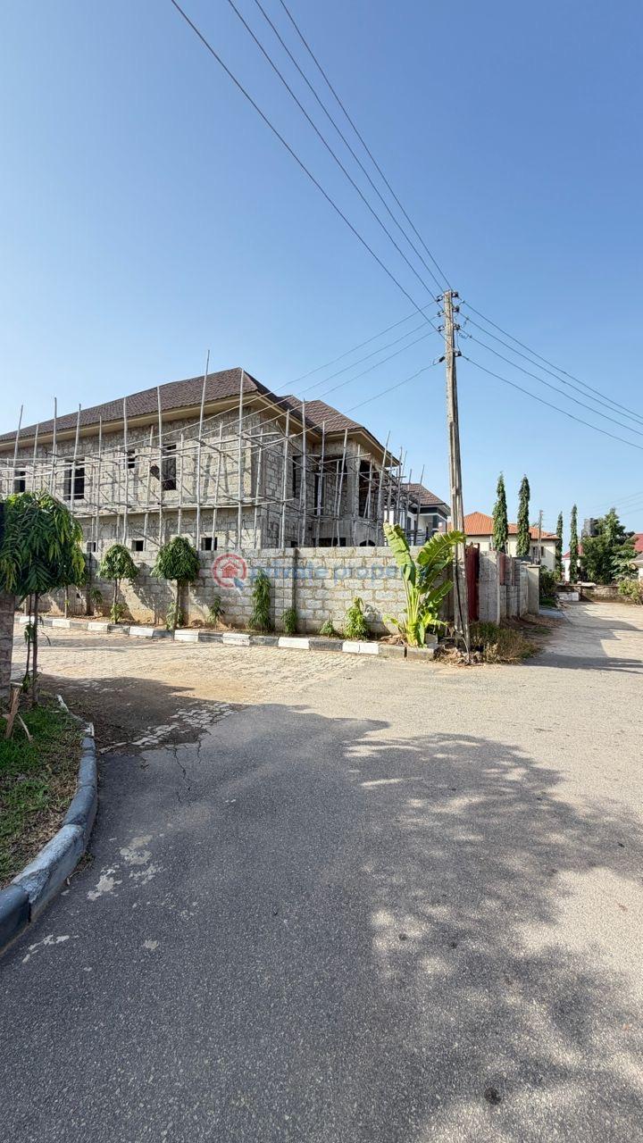 5 bedroom Detached Duplex For Sale Dakwo Abuja Phase 3  - 1