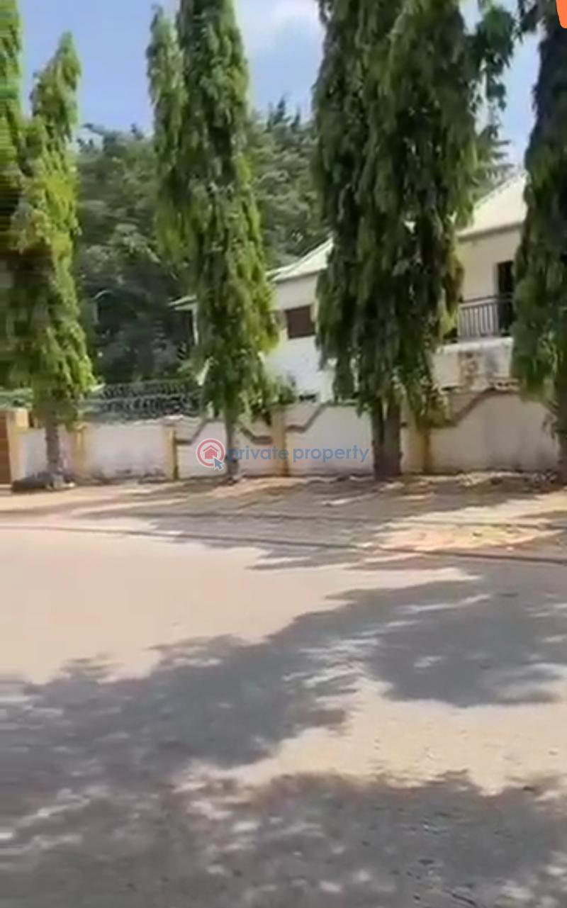 5 bedroom Detached Duplex For Sale Aminu Kano Crescent / Wuse Ll Abuja Wuse II Abuja Phase 1  - 2