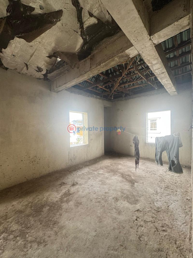 5 bedroom Detached Duplex For Sale Gaduwa Abuja Phase 2  - 2