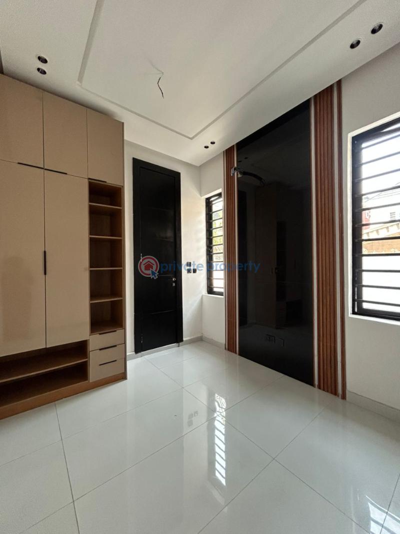 5 bedroom Detached Duplex For Sale Ikota Lekki Lagos - 3