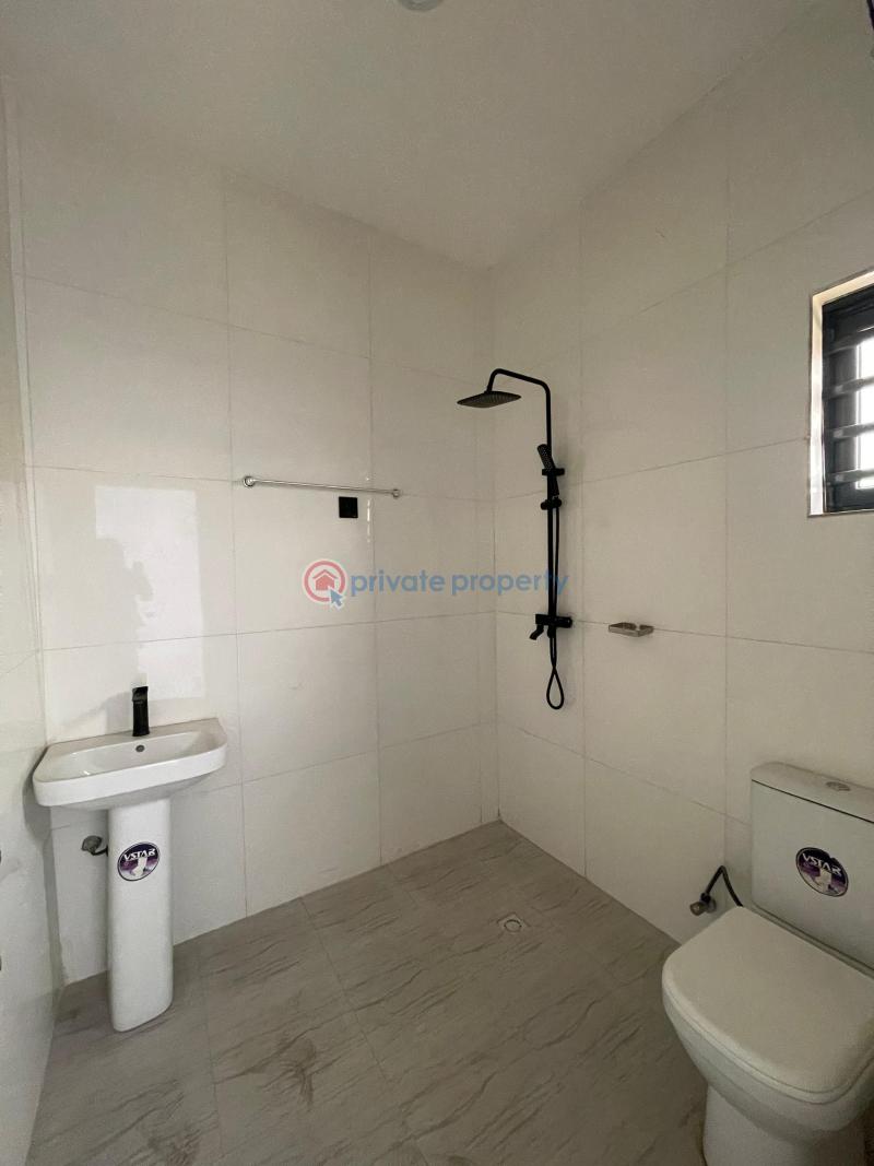 5 bedroom Detached Duplex For Sale Omole Phase 1 Ojodu Lagos - 1