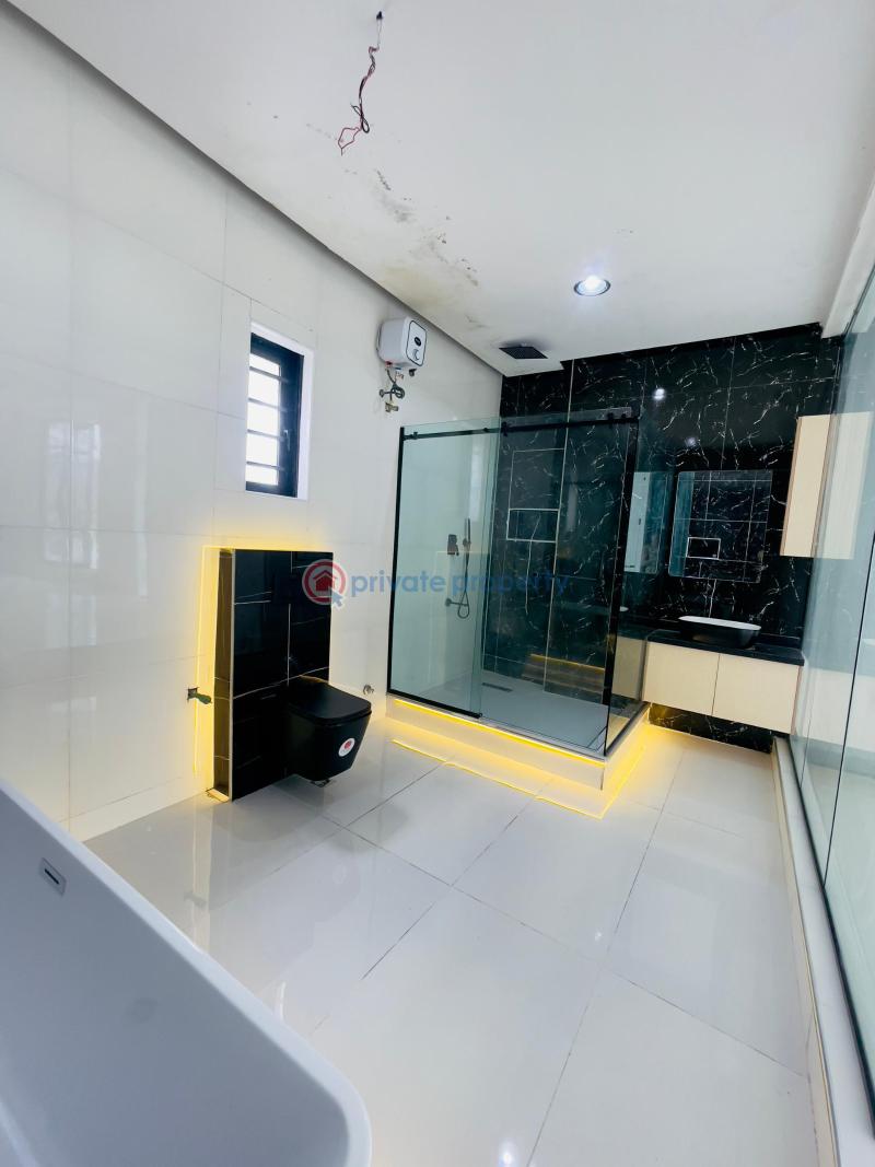 5 bedroom House For Sale Osapa Lekki Lagos - 4