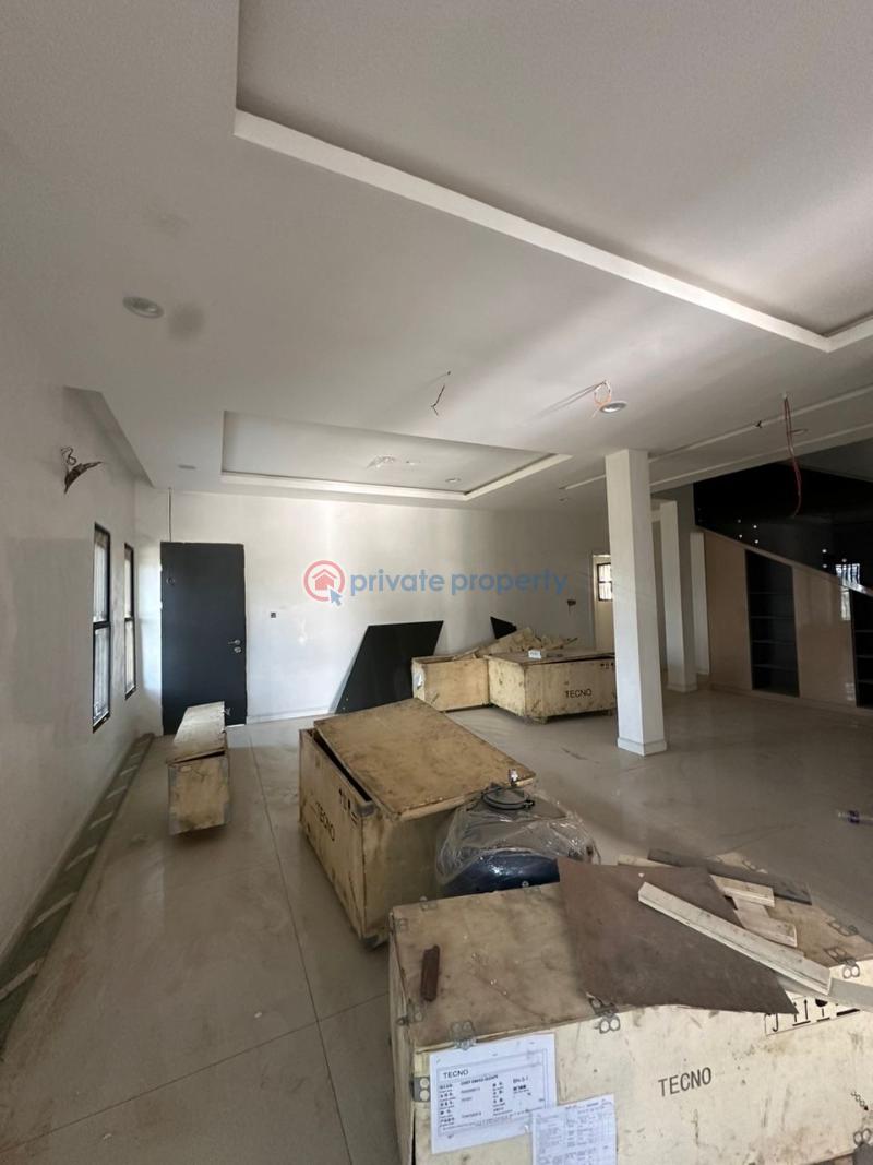 5 bedroom Duplex For Sale Guzape Abuja Phase 1  - 8
