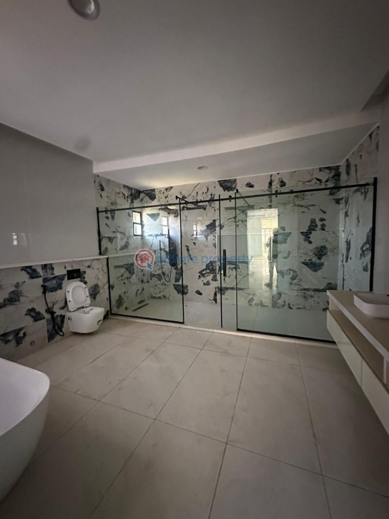 5 bedroom Duplex For Sale Guzape Abuja Phase 1  - 4