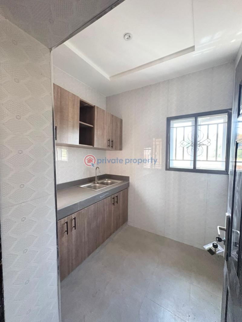 5 bedroom Detached Duplex For Sale Gaduwa Abuja Phase 2  - 2