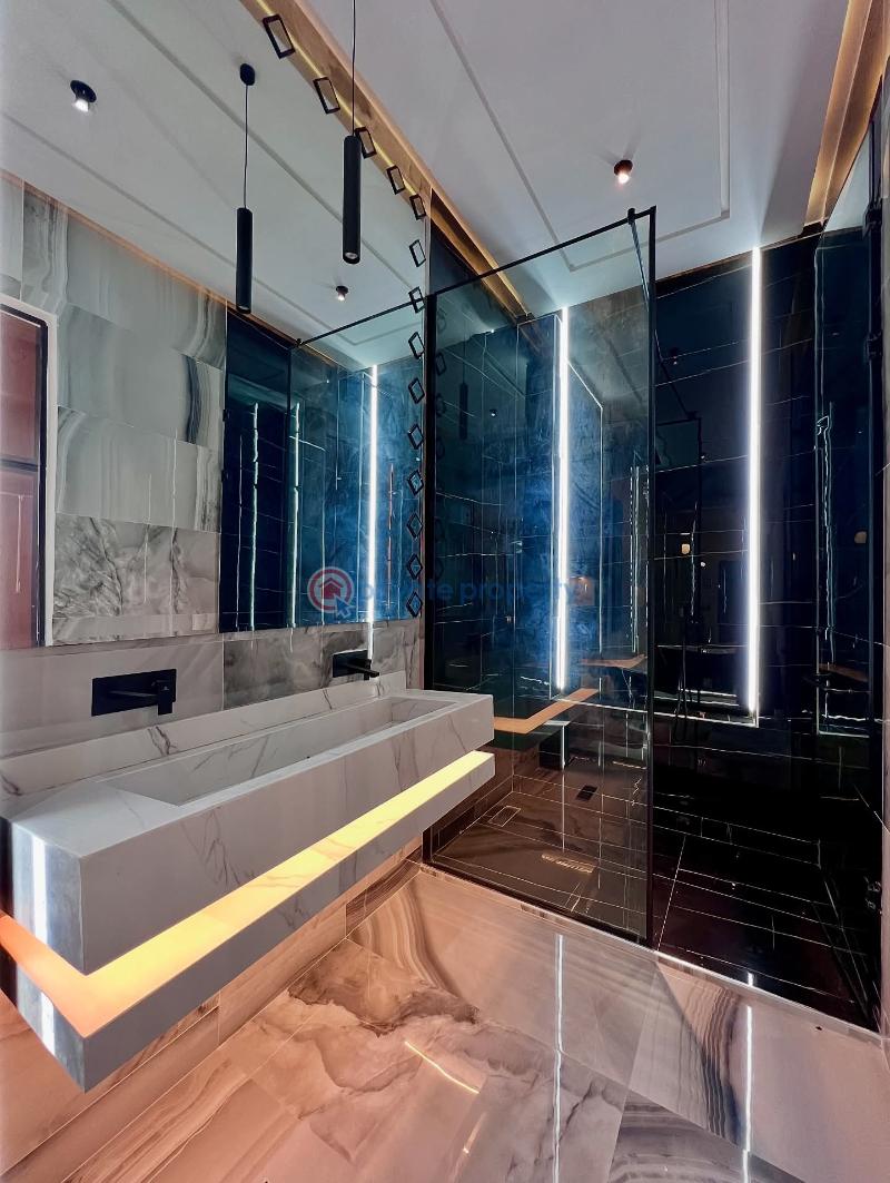 5 bedroom Detached Duplex For Sale 2nd Toll Chevron Drive Lekki Lagos - 1