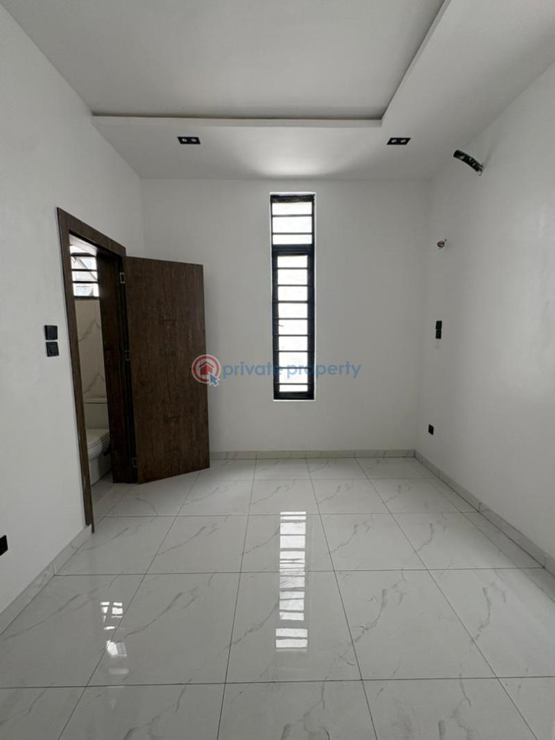 5 bedroom Detached Duplex For Sale Chevron Drive Lekki Lagos - 2