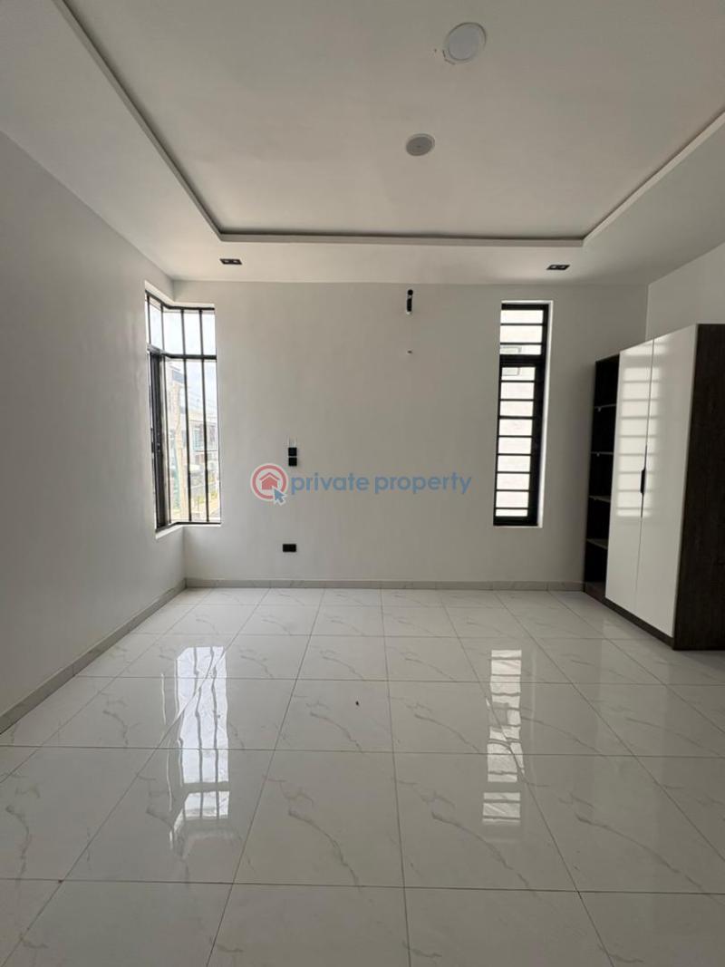 5 bedroom Detached Duplex For Sale Chevron Drive Lekki Lagos - 4