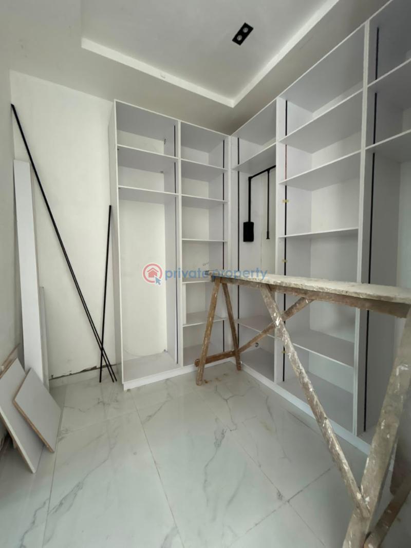 5 bedroom Detached Duplex For Sale Lekki Lagos - 1