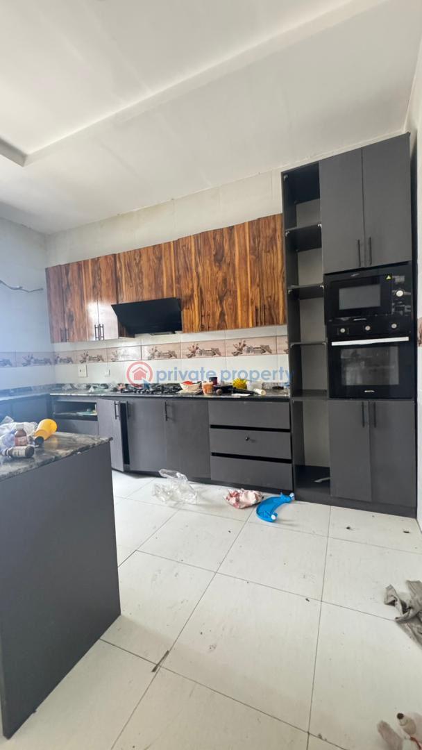 5 bedroom House For Rent Lekki Lagos - 2