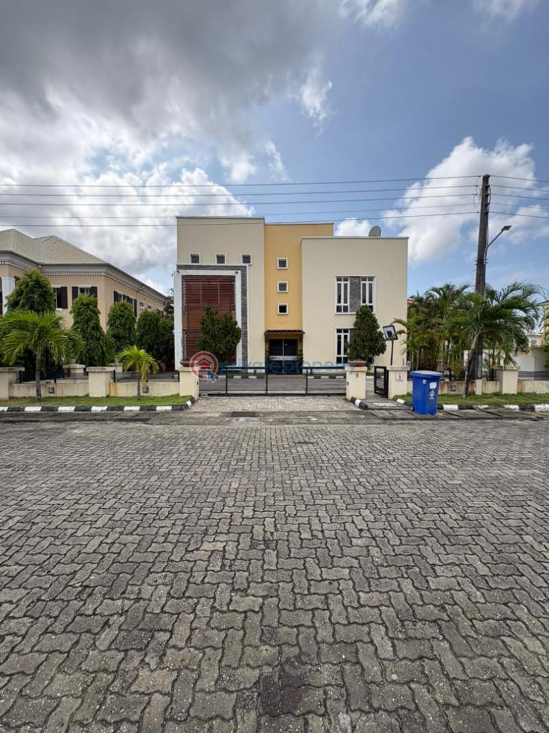 5 bedroom Detached Duplex For Sale Chevron Drive Lekki Lagos - 10