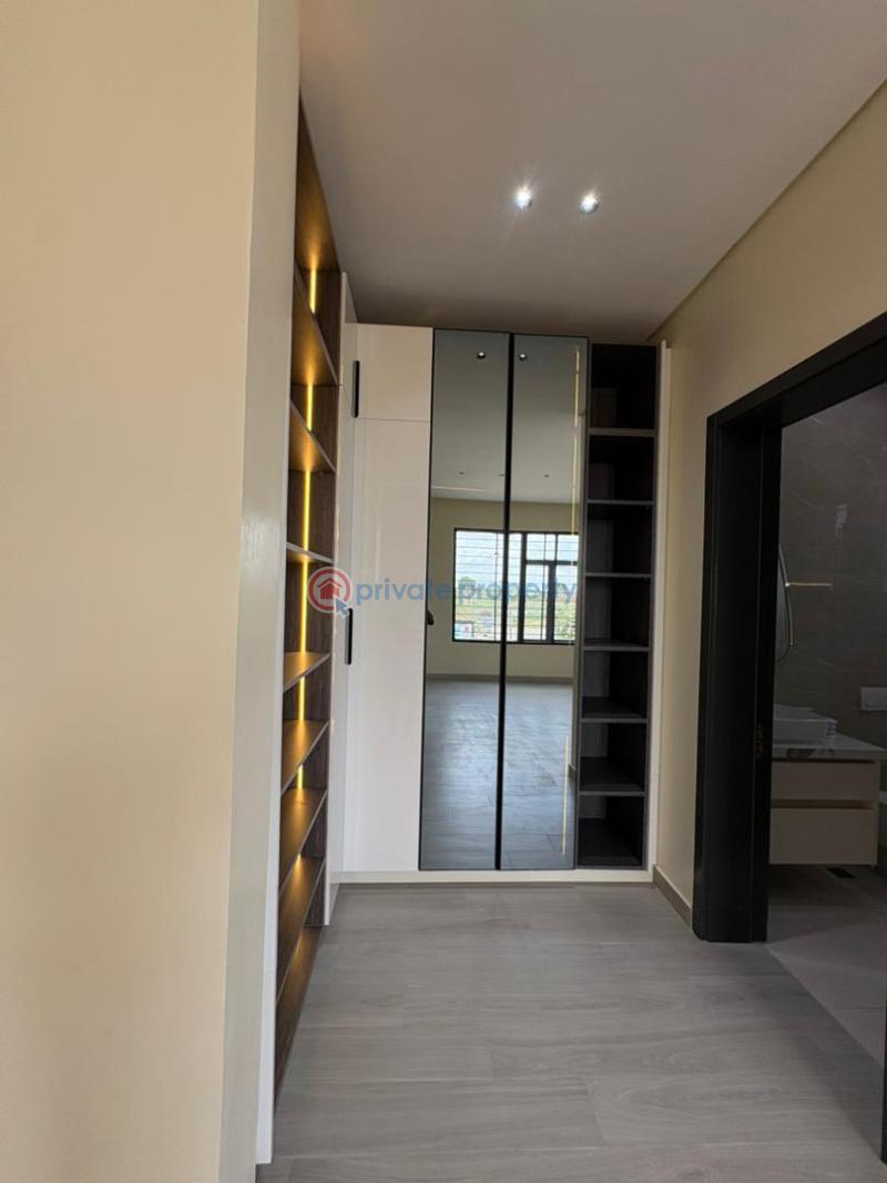5 bedroom Detached Duplex For Sale Lekki Lagos - 1