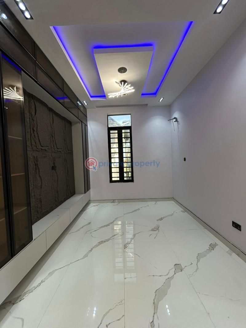 5 bedroom Detached Duplex For Sale Lekki Lagos - 1