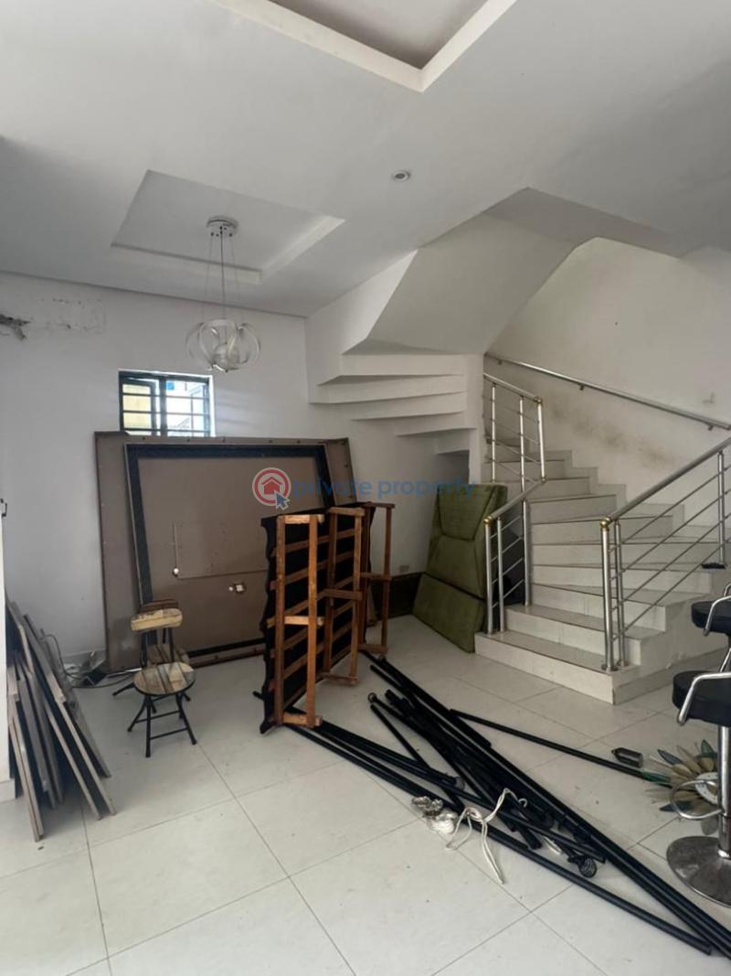 5 bedroom House For Rent Lekki Lagos - 5