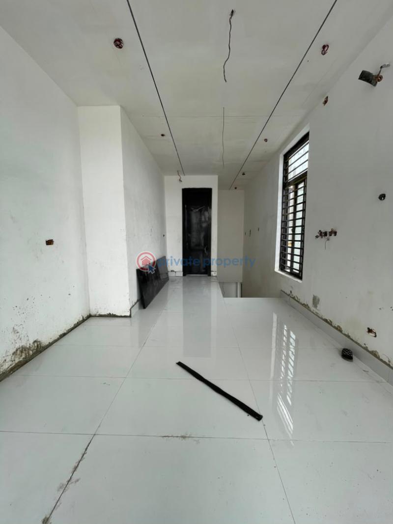 5 bedroom Detached Duplex For Sale Chevron Drive Lekki Lagos - 5