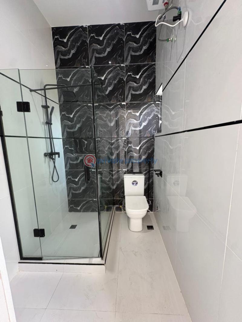 5 bedroom Detached Duplex For Sale Ikota Lekki Lagos - 4