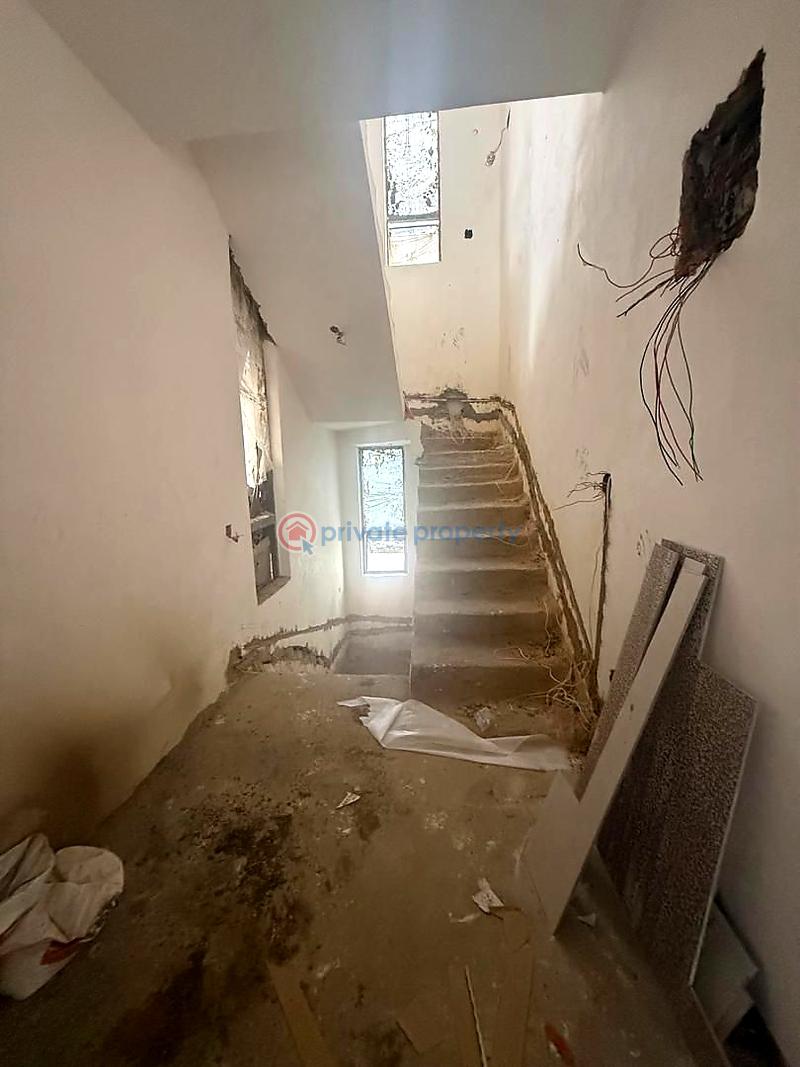 5 bedroom House For Sale Lekki Lagos - 4